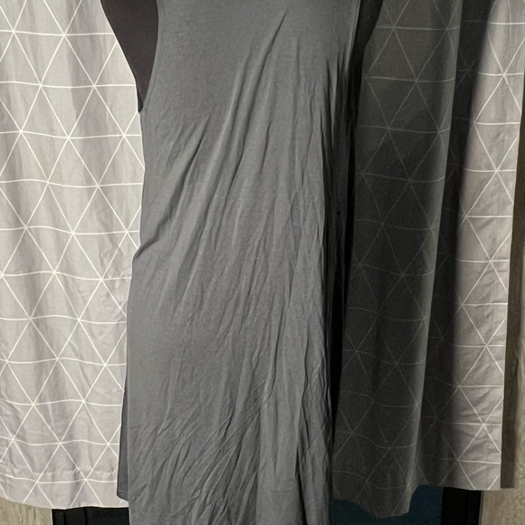 VINCE Women Gray Dress- Very Stylish Design- Medium - Picture 4 of 10